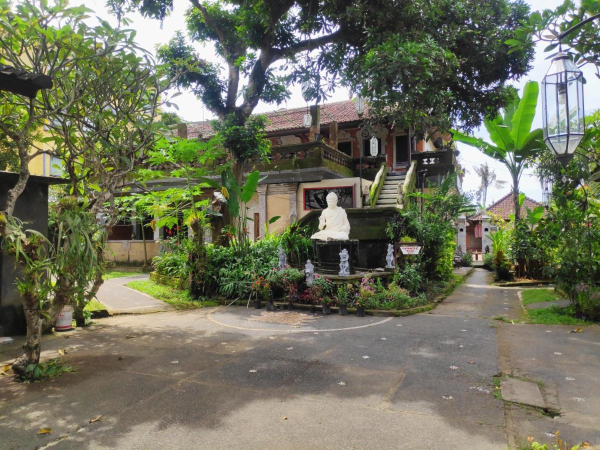 Oka Kartini Ubud エクステリア 写真